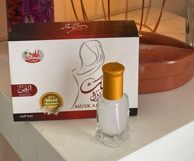 RED AFRICAN & MUSK TAHARA